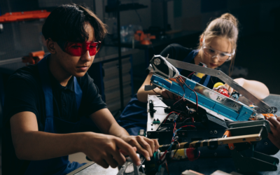 Les métiers de l’industrie de la production de matériel de sports de montagne : quelles formations et compétences requises ?