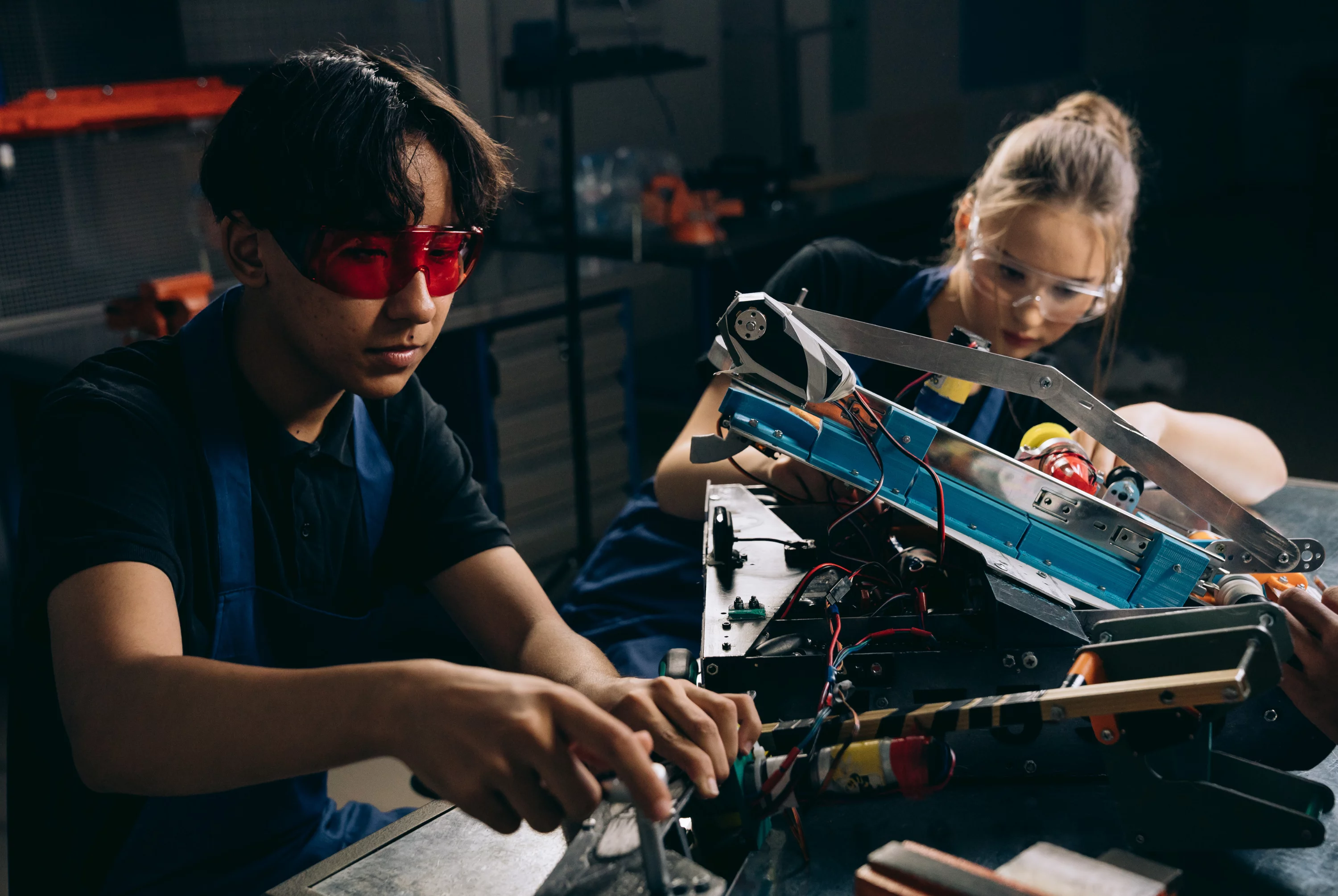 formations pour métiers de l'industrie de la production de matériel de sports de montagne