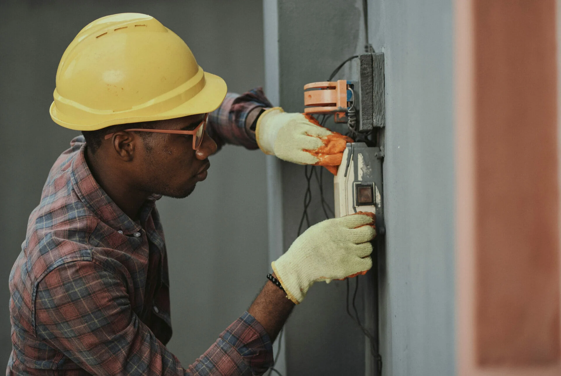électricien de Maintenance